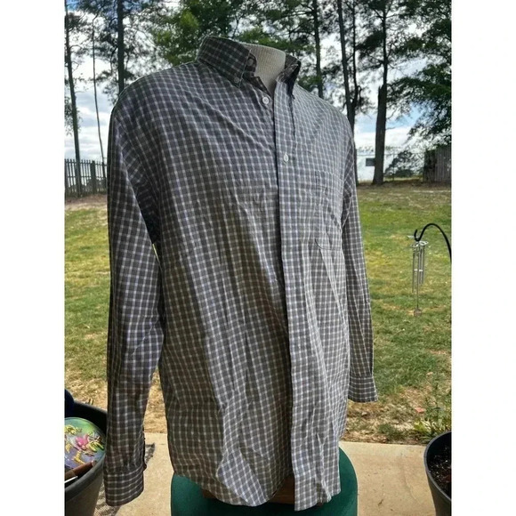 Roundtree & Yorke Other - Router & yorke long sleeve button up large 100% cotton brown plaid